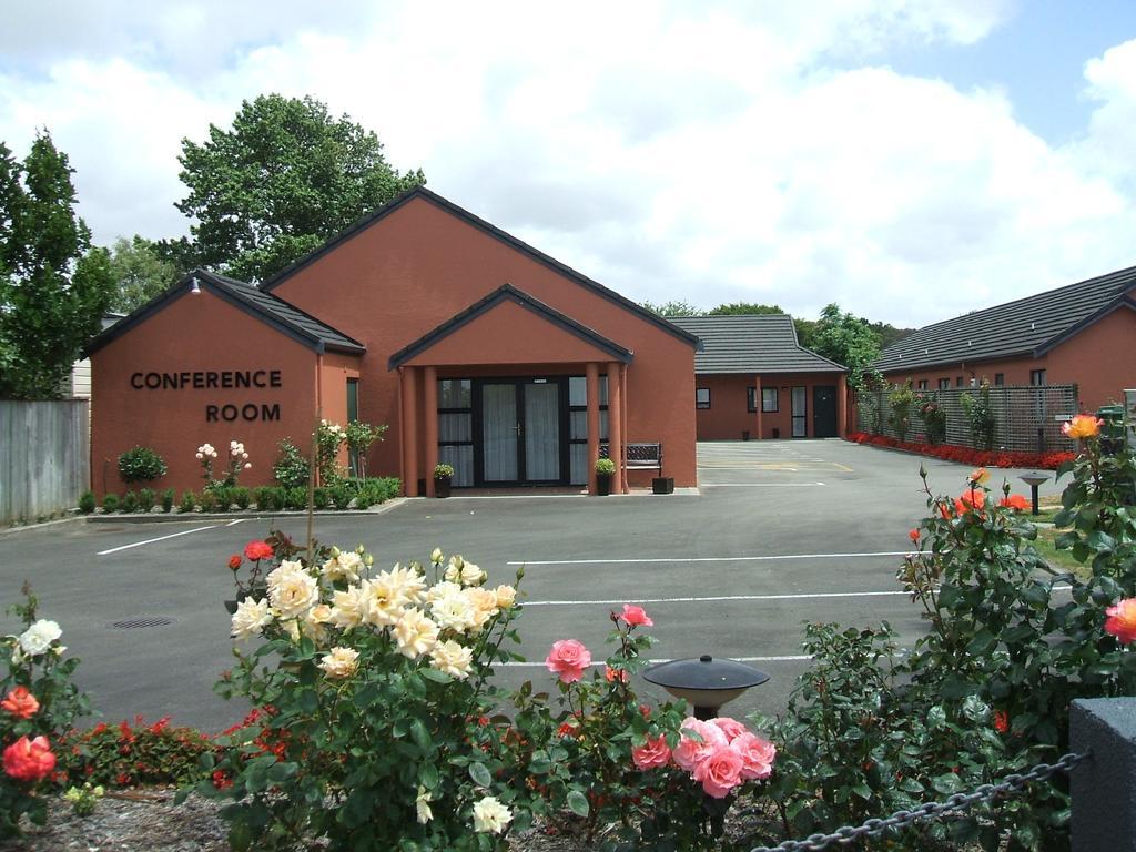 Pavilion Motel & Conference Centre Palmerston North Dış mekan fotoğraf