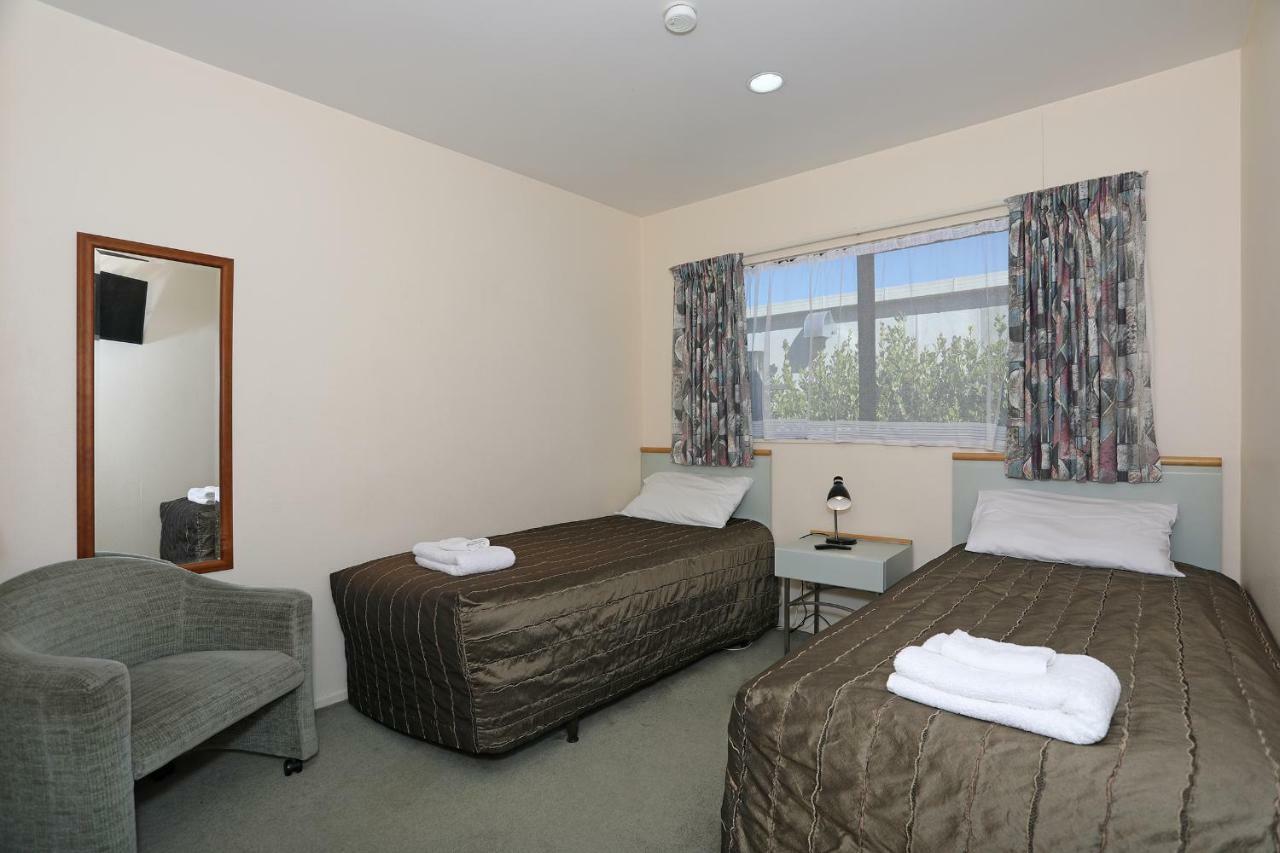 Pavilion Motel & Conference Centre Palmerston North Dış mekan fotoğraf